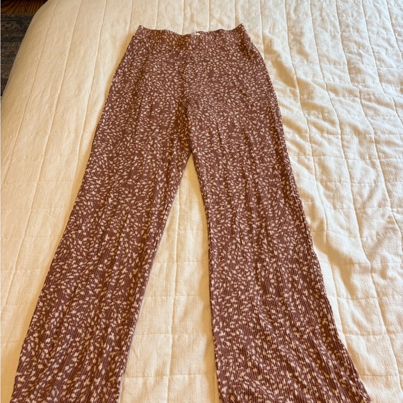 Roxy Pants - Roxy 2 piece set, more of a dusty mauve color with white detailing